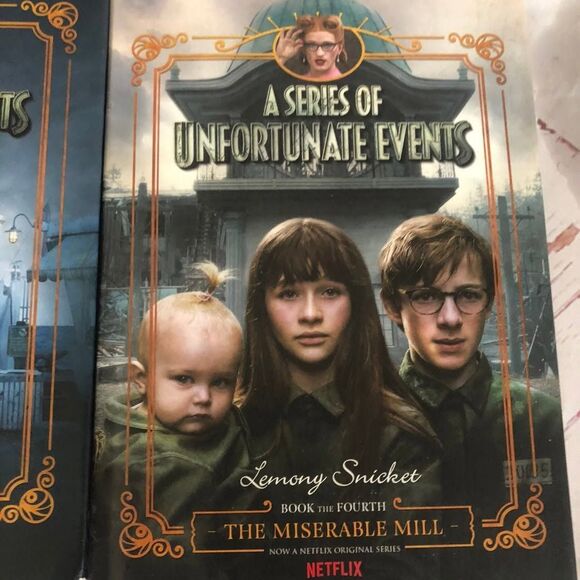 Lemony Snicket's a series of unfortunate events book box set 1-4 - Picture 7 of 7